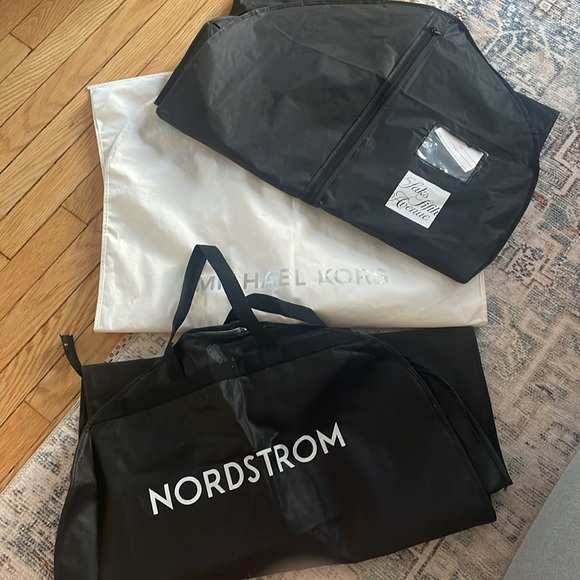 3 MINT garment bags from NYC stores - Picture 2 of 2